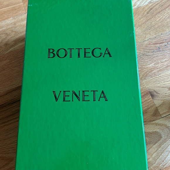 Mens Pre Loved Bottega Veneta Rubber Slider Sandal SIZE 40 PRICE IS FINAL - Picture 6 of 6